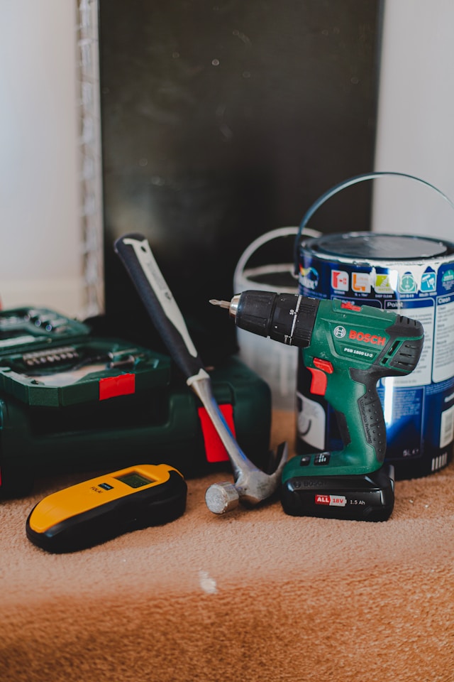 screwdriver and an impact wrench