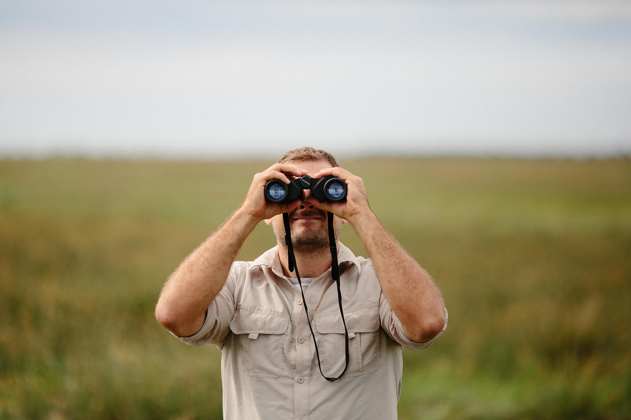 binoculars